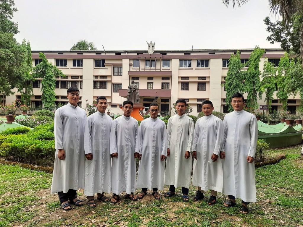 SUBJECTIVE WELL-BEING TO COMMUNITY&nbsp;BUILDING